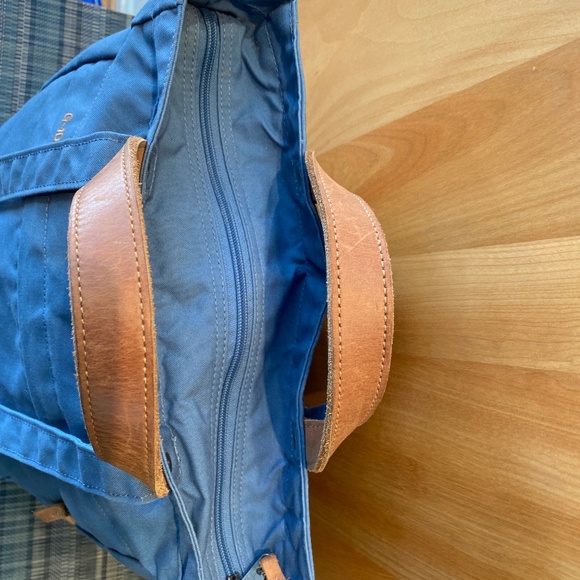 Fjallraven Totepack No. 1 Blue Ridge G-1000 Tote Bag Backpack Convertible - Picture 9 of 12
